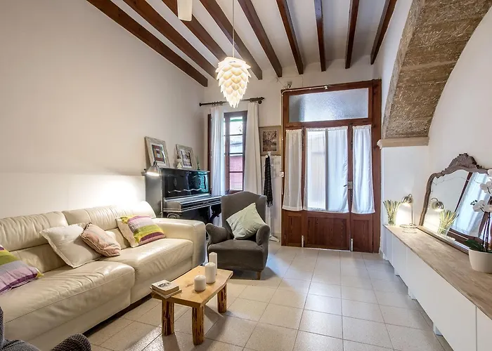 Townhouse Alejandra By Homevillas360 بويينسا